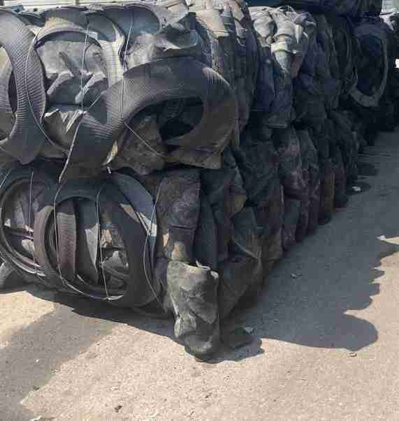 3 Cut Truck Tyres